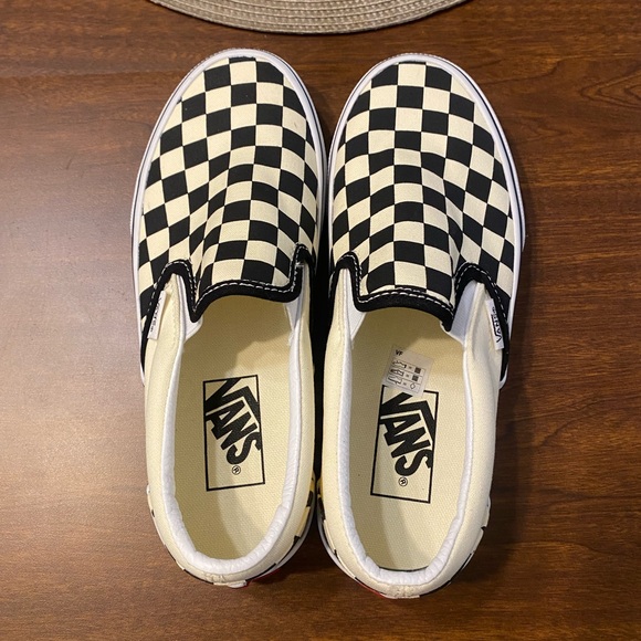 Vans Classic Checkered Slip-Ons woman’s size 6 - Picture 4 of 8